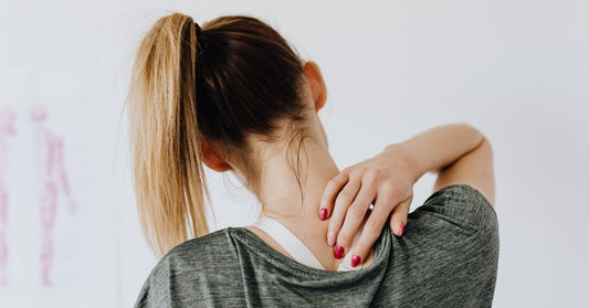 The causes, symptoms and 17 best, natural treatments for neck arthritis pain