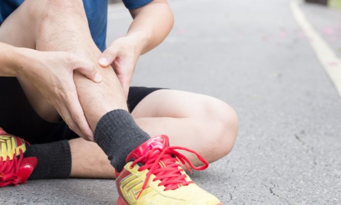 How to treat shin splints properly so you can get back on your feet in no time