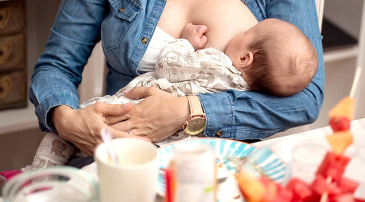 How hot and cold gel packs help with breastfeeding